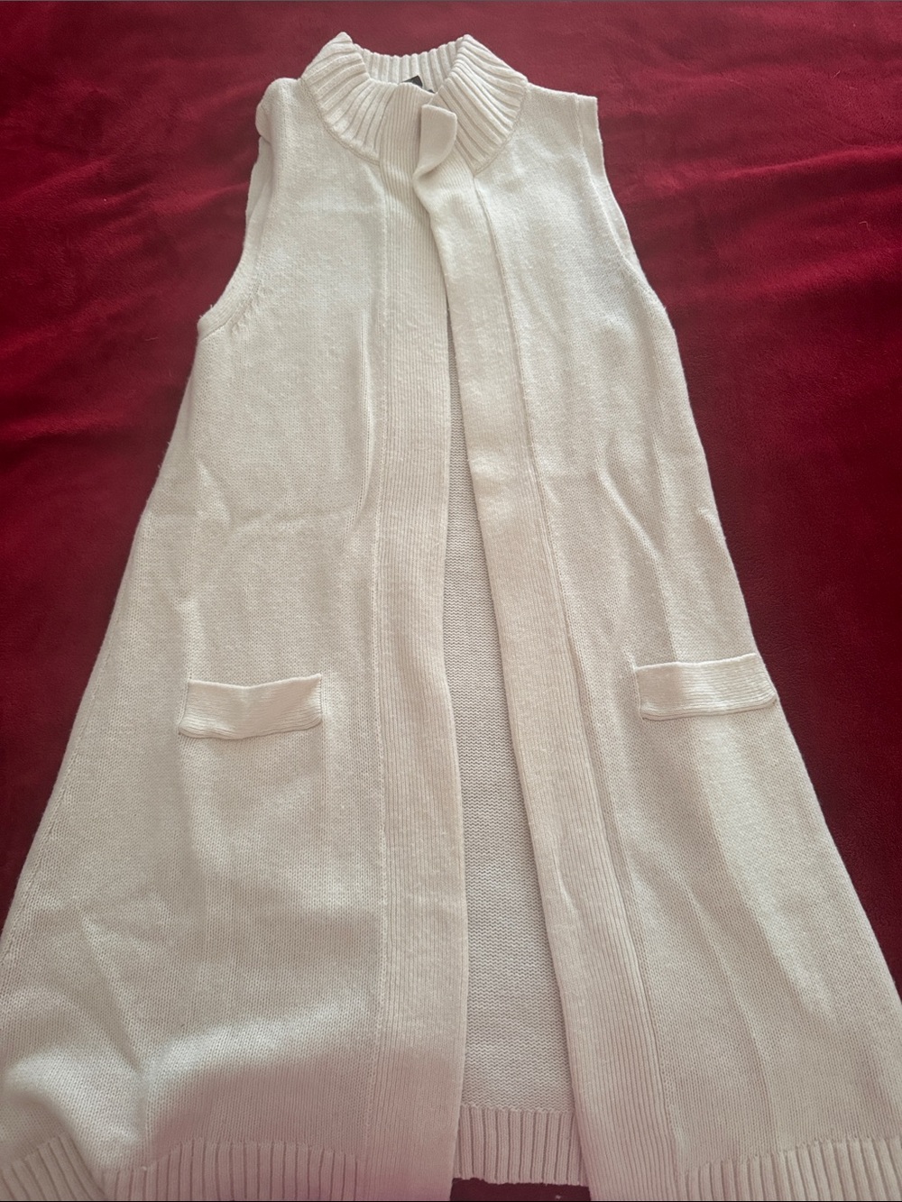White House Black Market Cream Sleeveless Knit Duster Vest